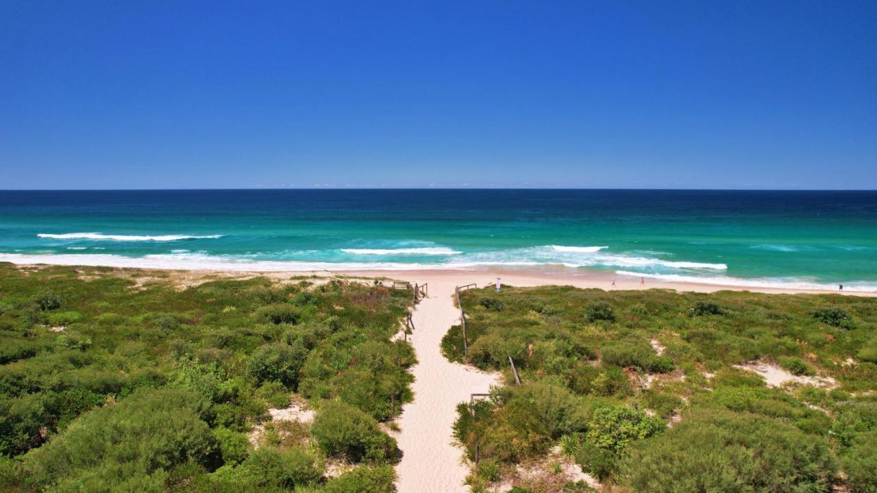 Pullman Magenta Shores Resort Entrance Exteriér fotografie View of the beach from the lighthouse
