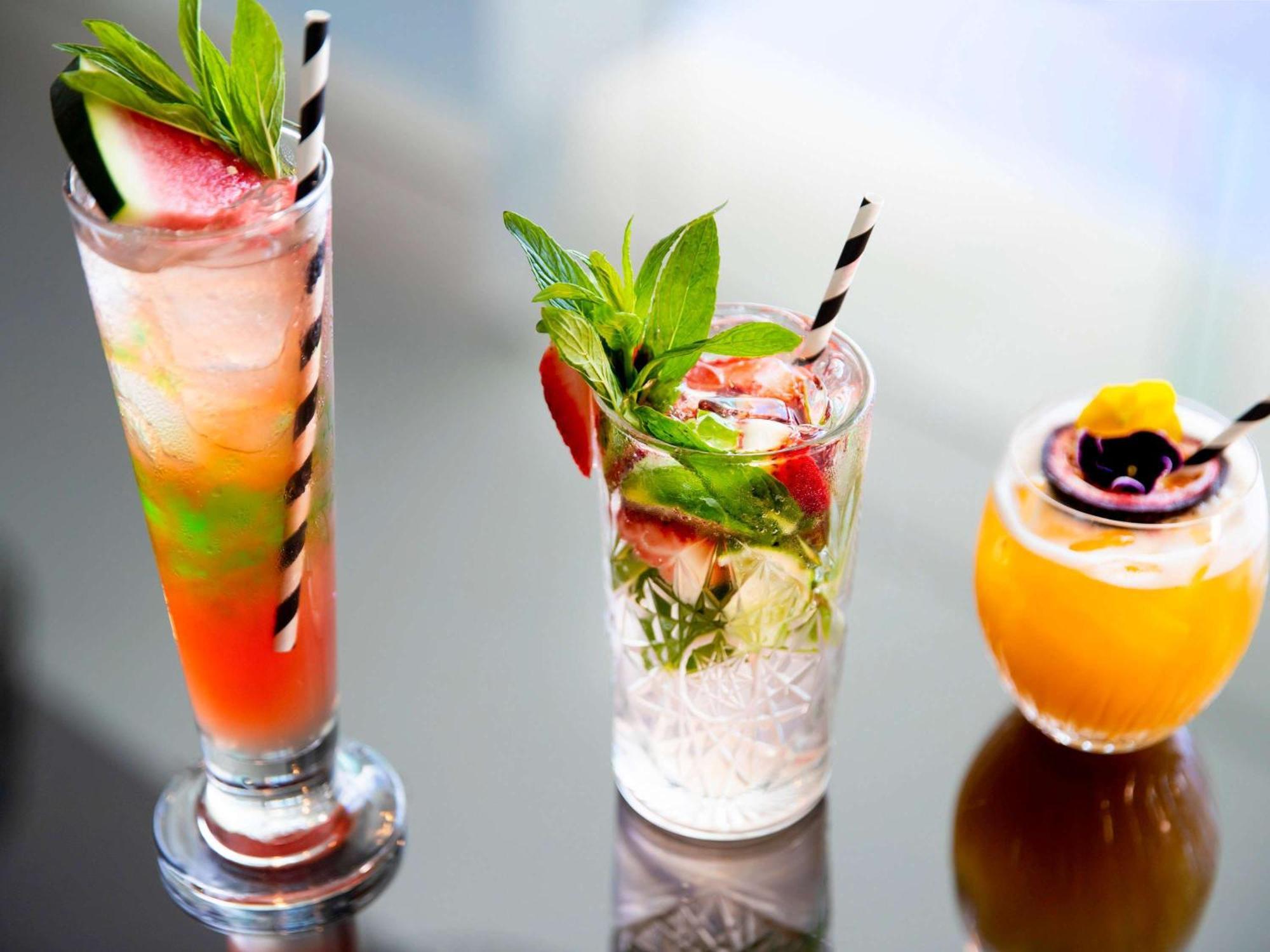 Pullman Magenta Shores Resort Entrance Exteriér fotografie Non-alcoholic drinks