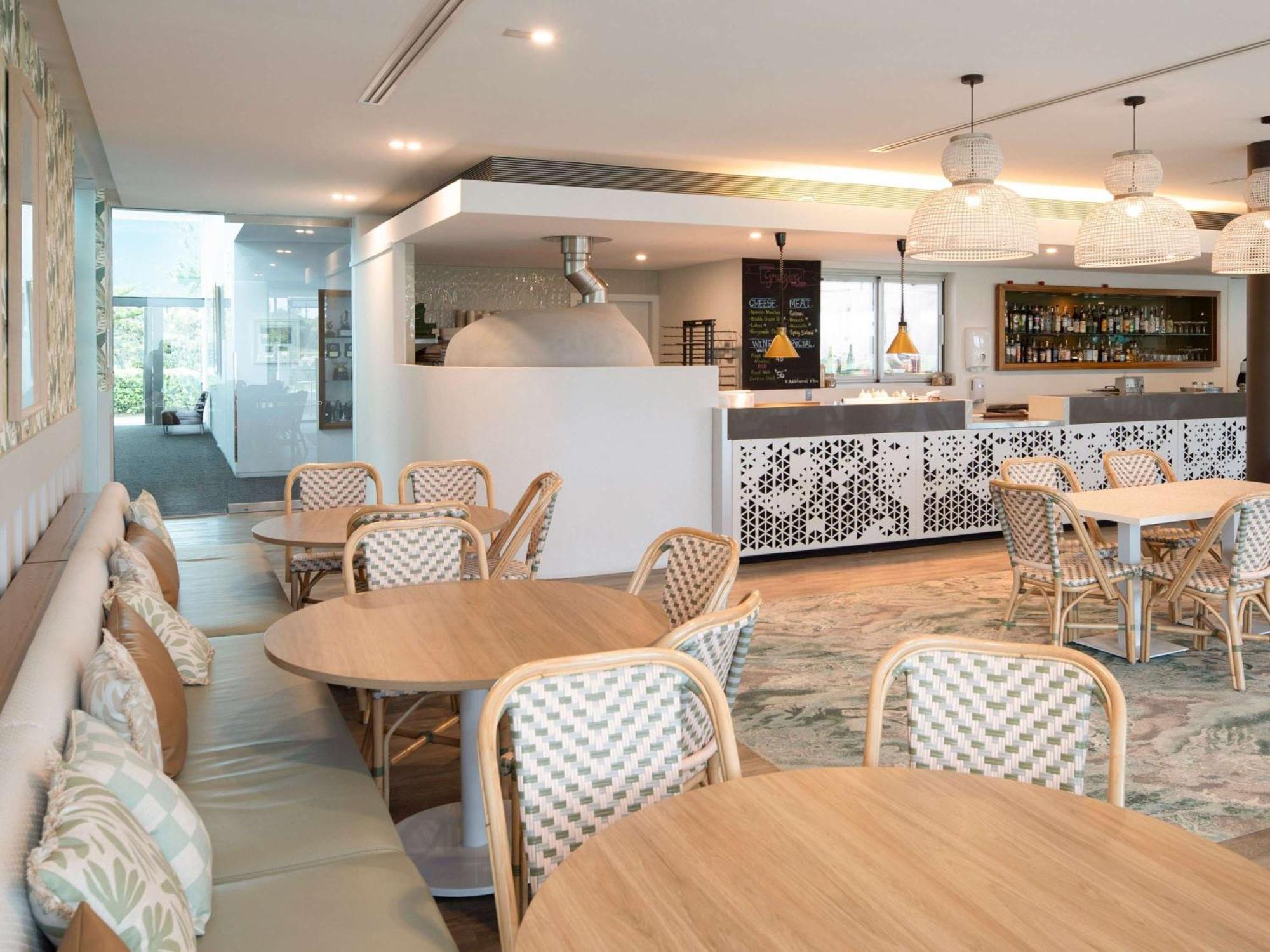 Pullman Magenta Shores Resort Entrance Exteriér fotografie The Kitchen